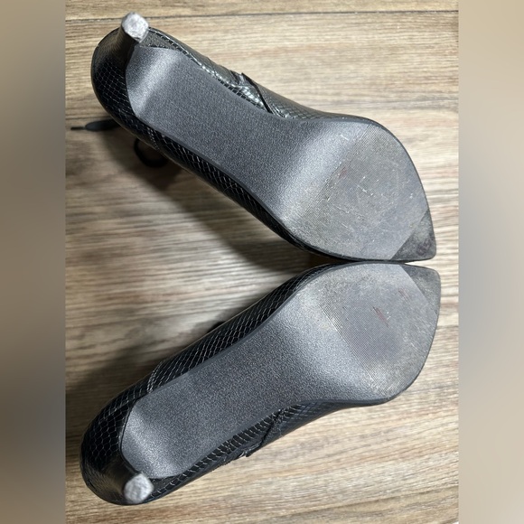 Heart in D Elegant Black Lace-Up Ankle Boots - Size 9/10 - Picture 4 of 13